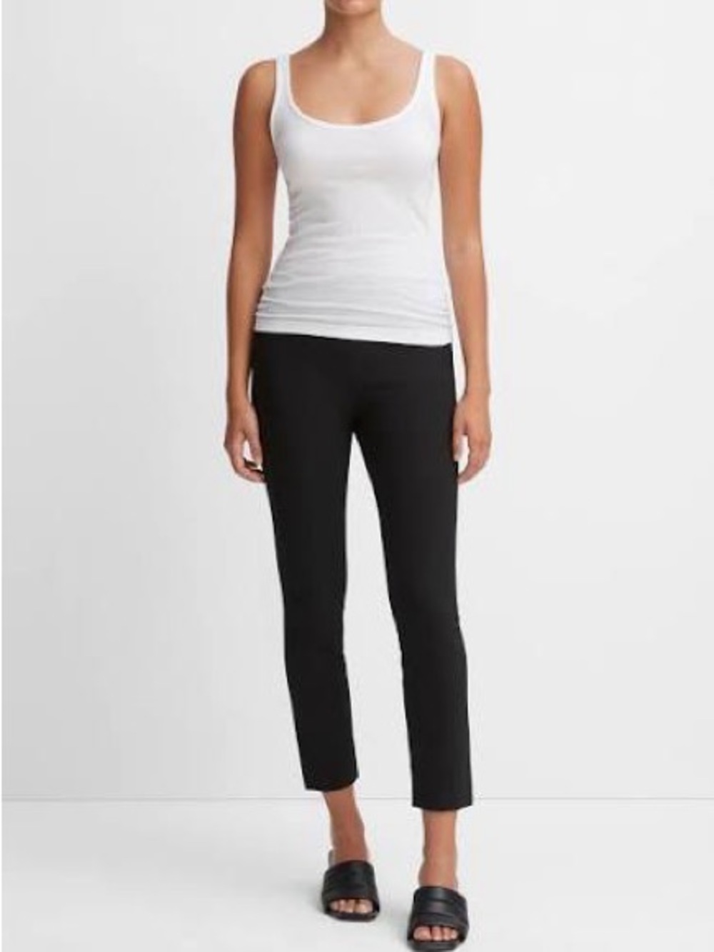 Vince Bobbi High-Rise Stitch-Seam Ponte Legging Medium Black
Style VR52921199